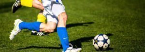 Absolviere Freundschaftsspiele und teste Formationen im Online Fussball Manager